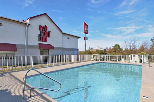 Red Roof Inn North Little Rock image 16